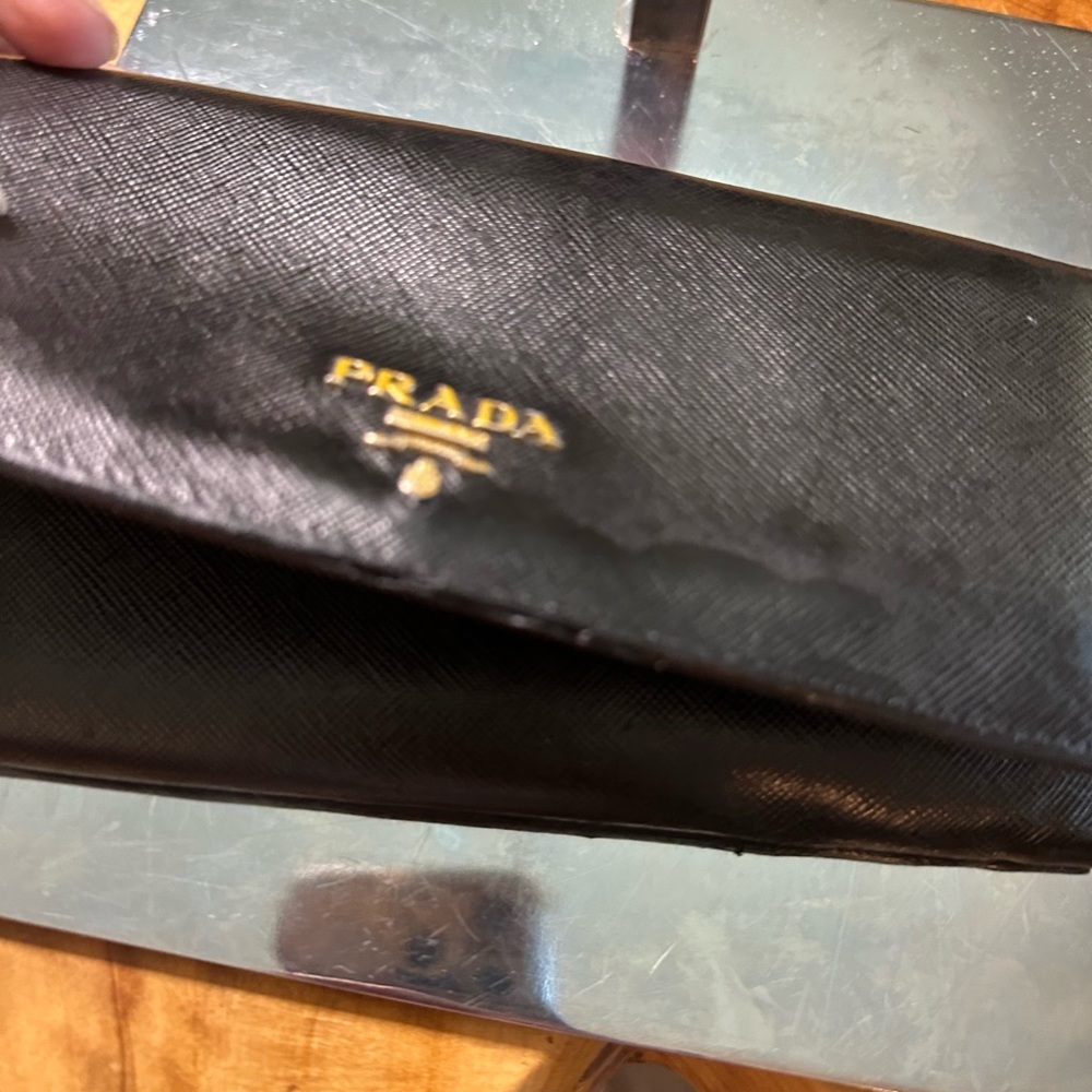 Prada Black Saffiano Leather Clutch Wallet with Gold Logo - Picture 15 of 16